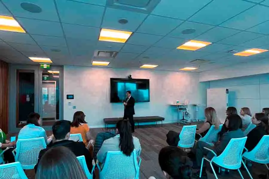 Conferencia sobre las relaciones comerciales entre M&eacute;xico y Canad&aacute; en Ernst & Young