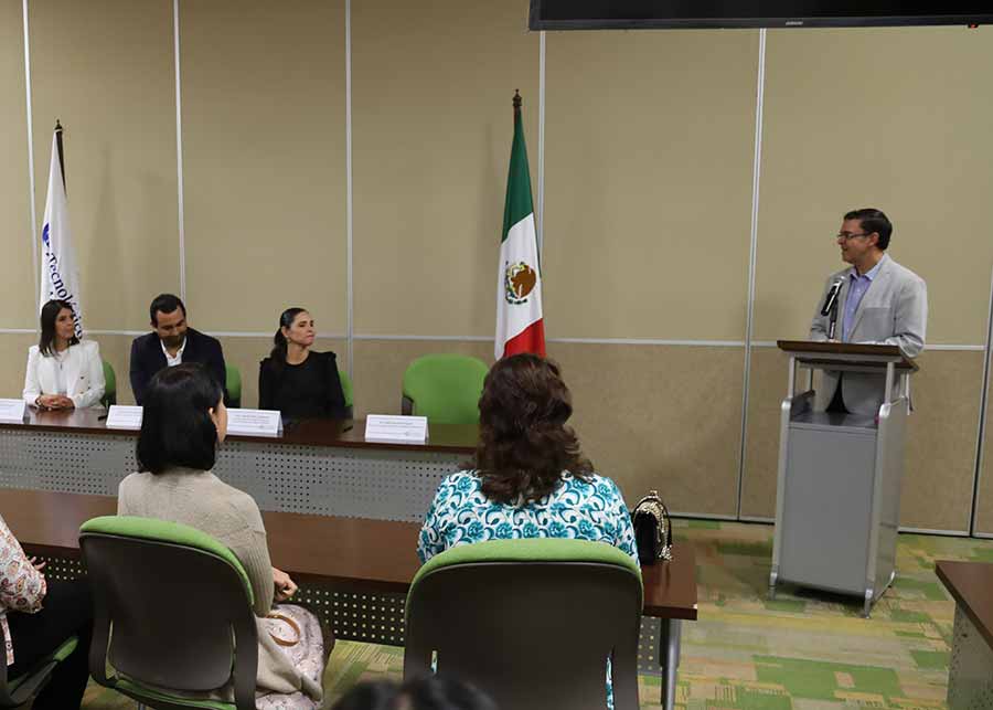 Tec Guadalajara firm&oacute; convenio para impulsar labor social con GAP, Grupo Aeroportuario del Paci&iacute;fico. 
