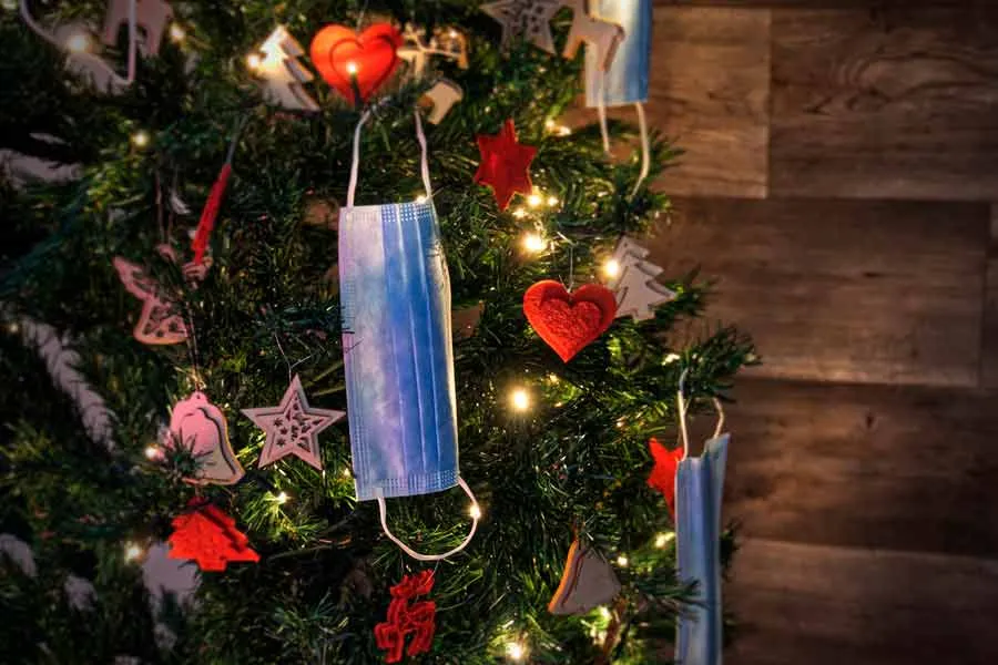 El especialista sugiere mantener medidas de prevenci&oacute;n durante las fiestas decembrinas.