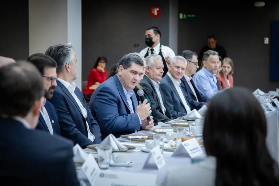 David Garza durante la presentaci&oacute;n general del Tec.