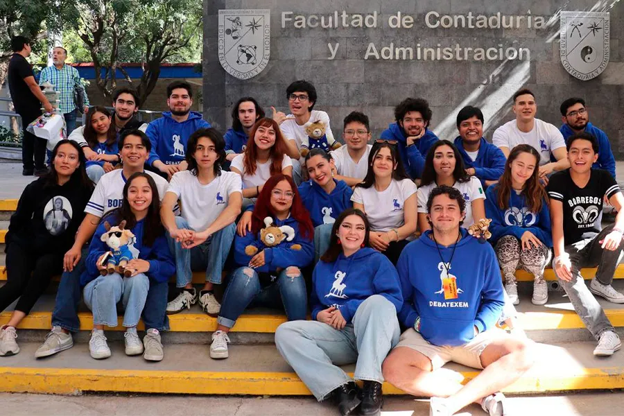El equipo de debate del Tec campus Estado de M&eacute;xico.