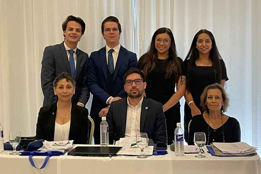 Mexicanos reconocidos en concurso internacional de Derecho Espacial