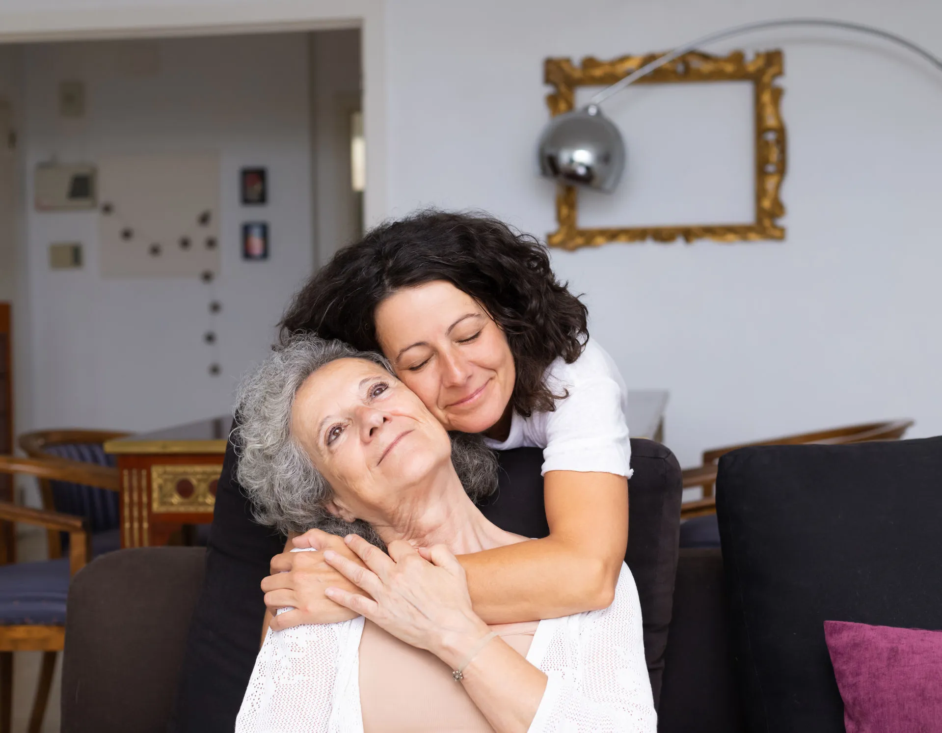 El contacto f&iacute;sico genera oxitocina y dopamina, elementos que ayuden en la felicidad
