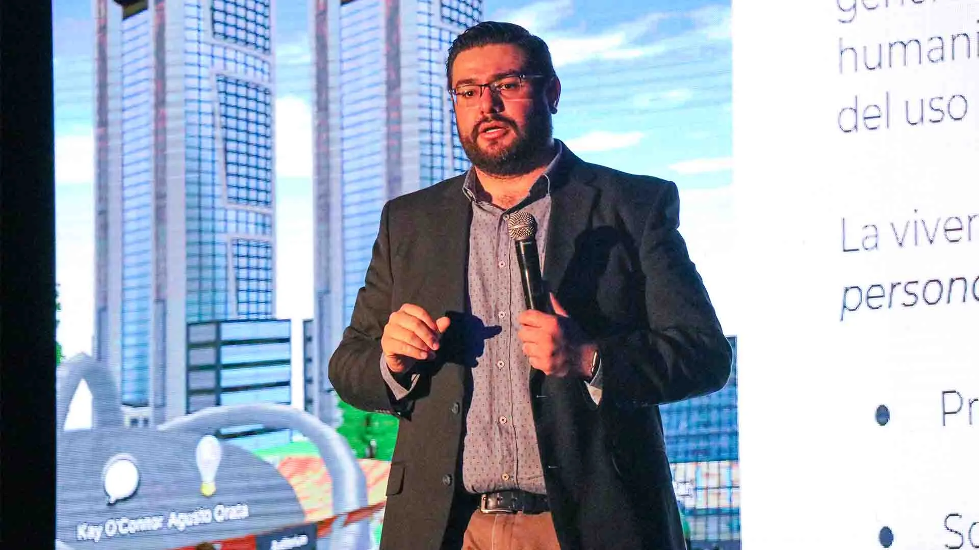 Irving Hidrogo Montemayor, director de Innovaci&oacute;n con Tecnolog&iacute;as Emergentes del Tec de Monterrey