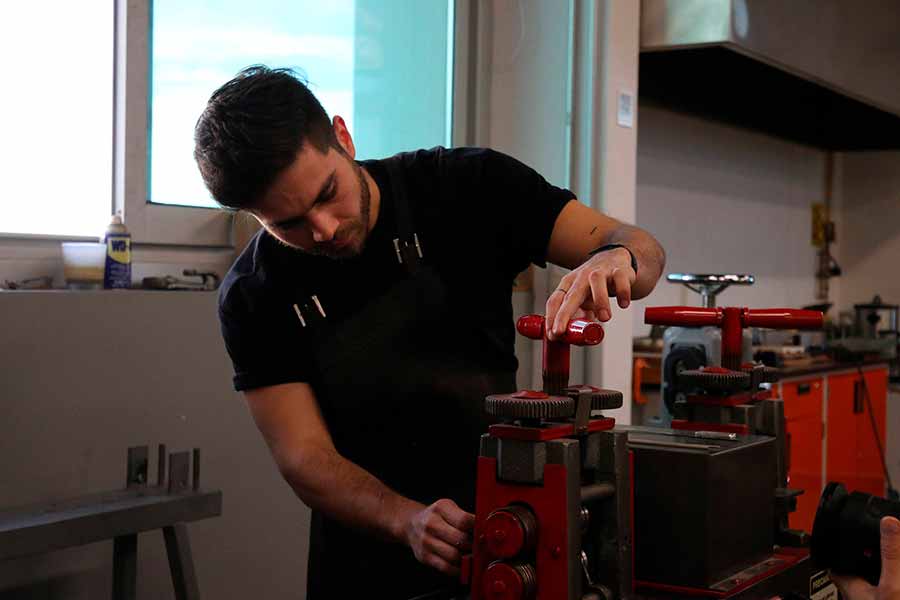Diseño joyería, EXATEC expone internacionalmente y enseña a estudiantes del Tec Guadalajara. 