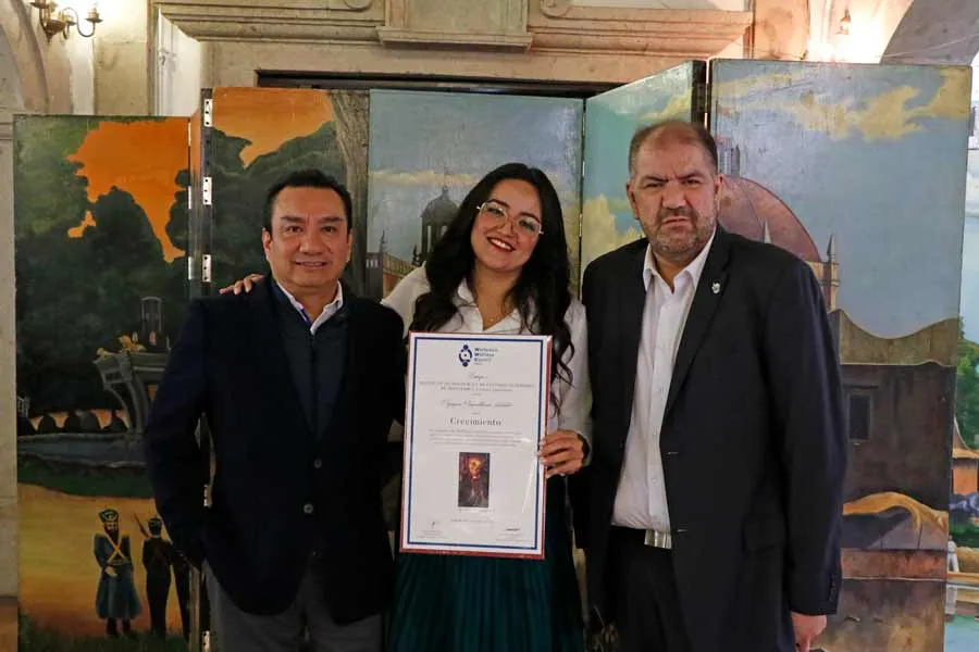 Planta f&iacute;sica con el distintivo de organizaci&oacute;n responsablemente saludable