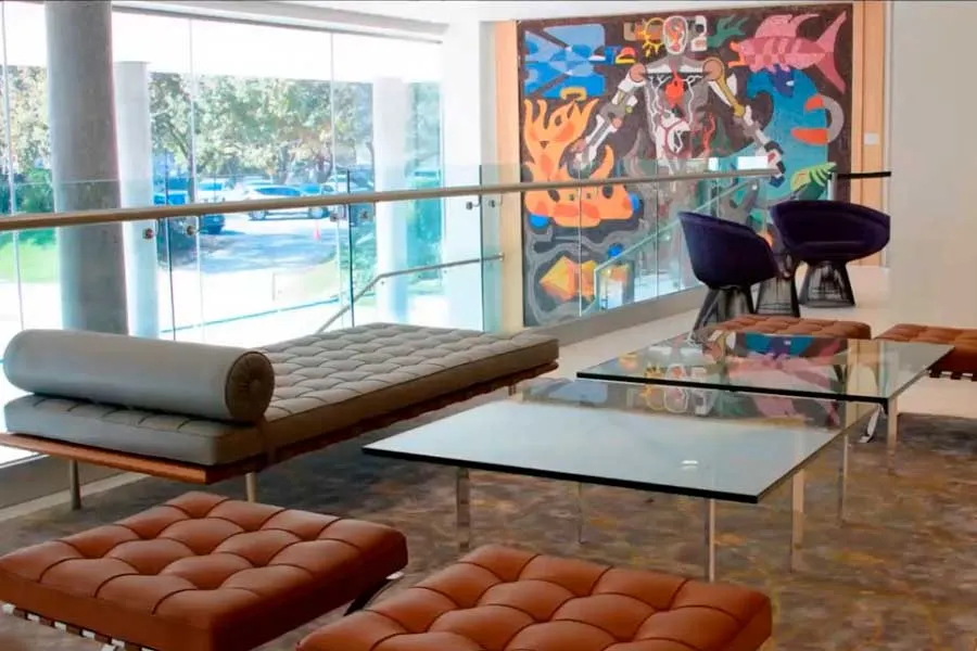 Edificio de Rector&iacute;a tras su transformaci&oacute;n.