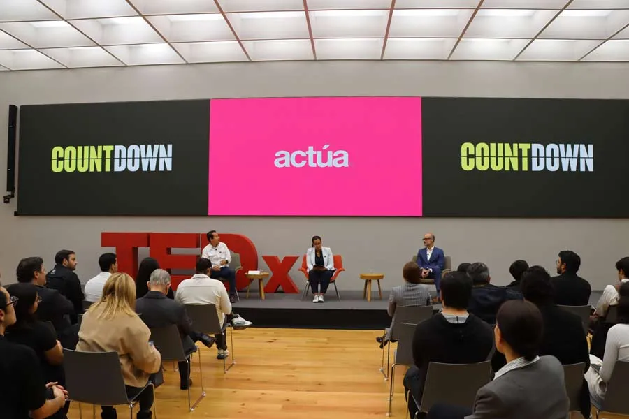 El panel fue realizado en Sala Mayor de Rector&iacute;a.