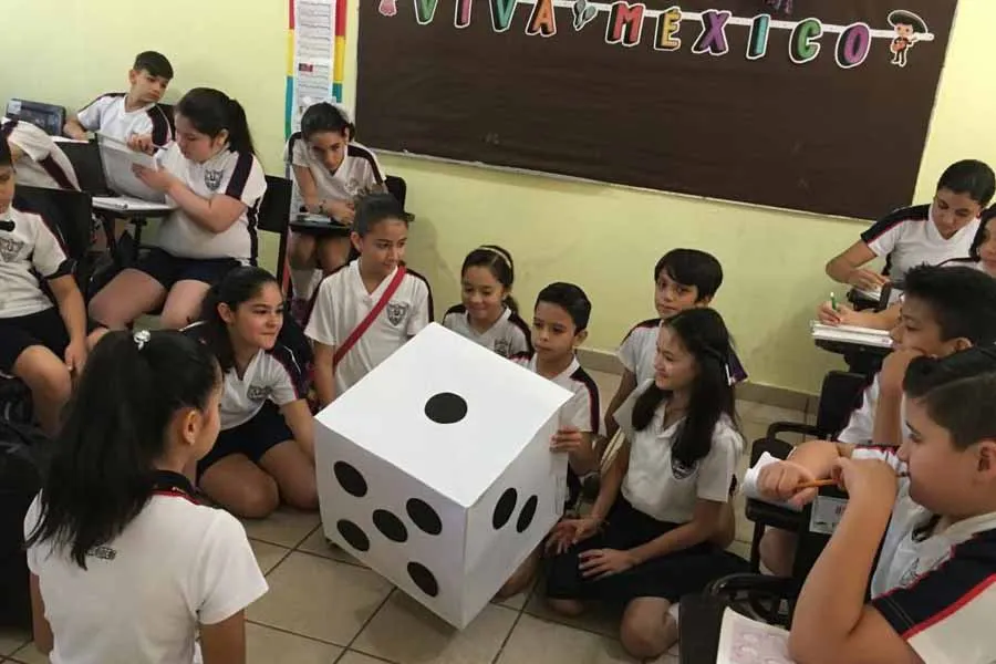 Alumnos de primaria realizando actividades de recreaci&oacute;n - Fotograf&iacute;a: Mar&iacute;a Fernanda Montoya