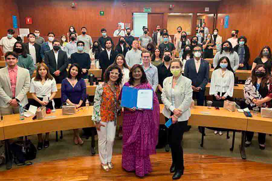 Estudiantes del Tec CSF reciben c&aacute;tedra de embajadores 