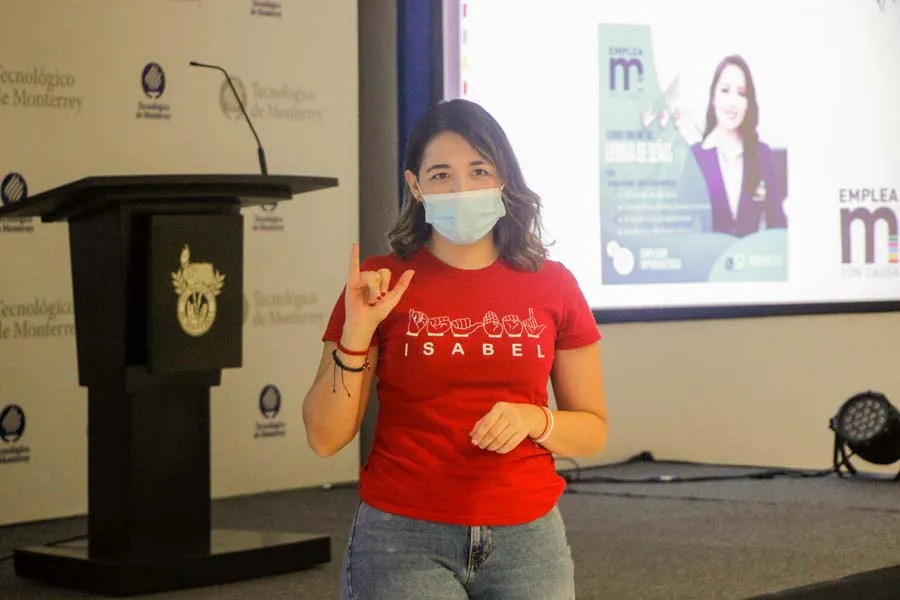 Emplea M, proyecto reconocido-de Ram&oacute;n D&iacute;az premio de la juventud