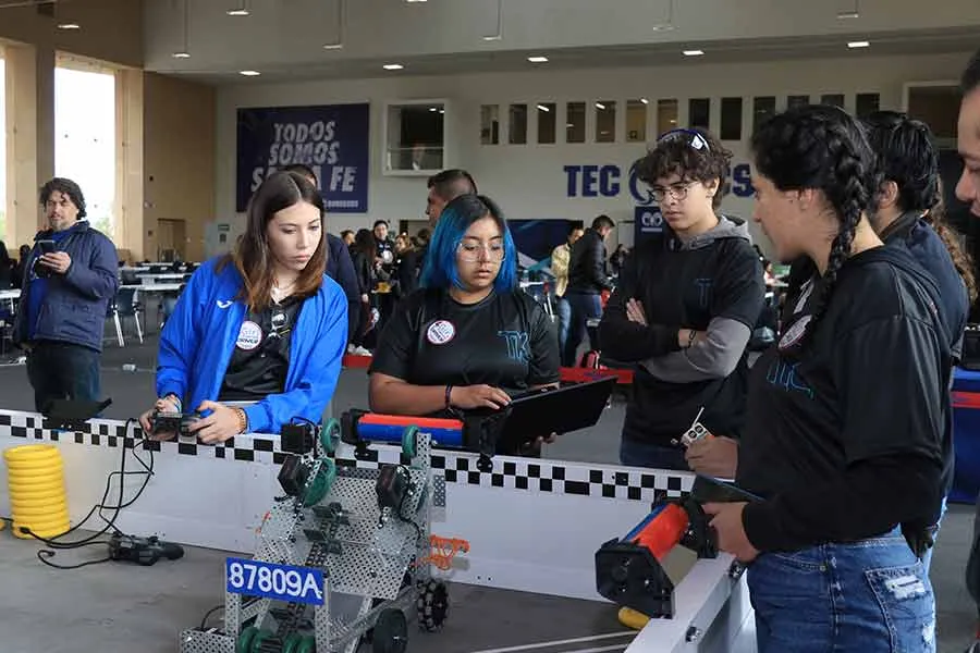 Tem&aacute;n Keet de Santa Fe clasifica a nacional de rob&oacute;tica First Tech Challenge Powerplay 2023