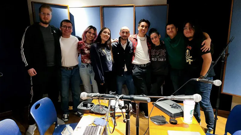 Equipo de Frecuencia CEM radio de Tec campus Estado de M&eacute;xico reconocida mudialmente