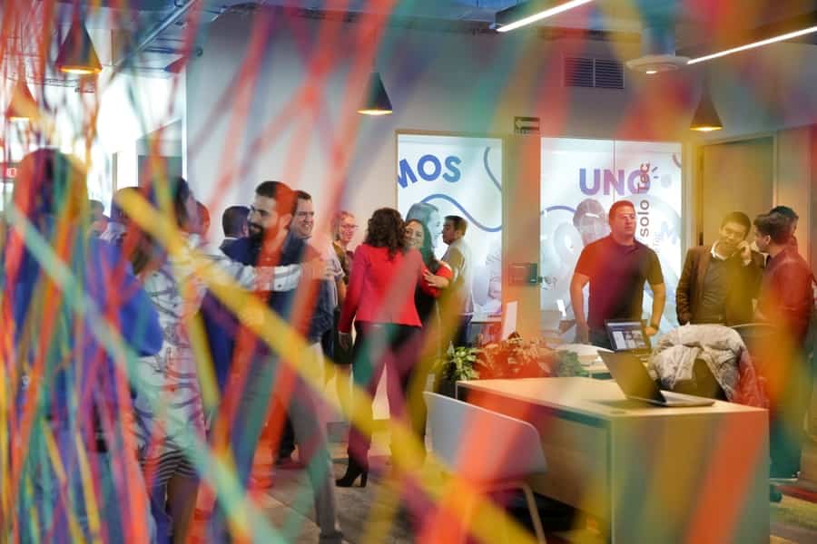 Econom&iacute;a de espacios laborales