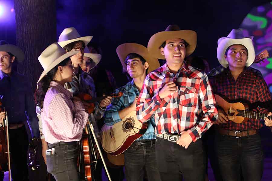 Espect&aacute;culo de baile folcl&oacute;rico Sue&ntilde;o Norte&ntilde;o fue presentado en el Tec Guadalajara.