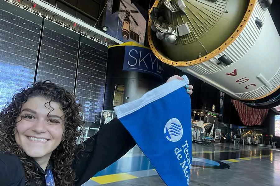 Estudiante particip&oacute; en el International Air and Space Program patrocinado por la NASA