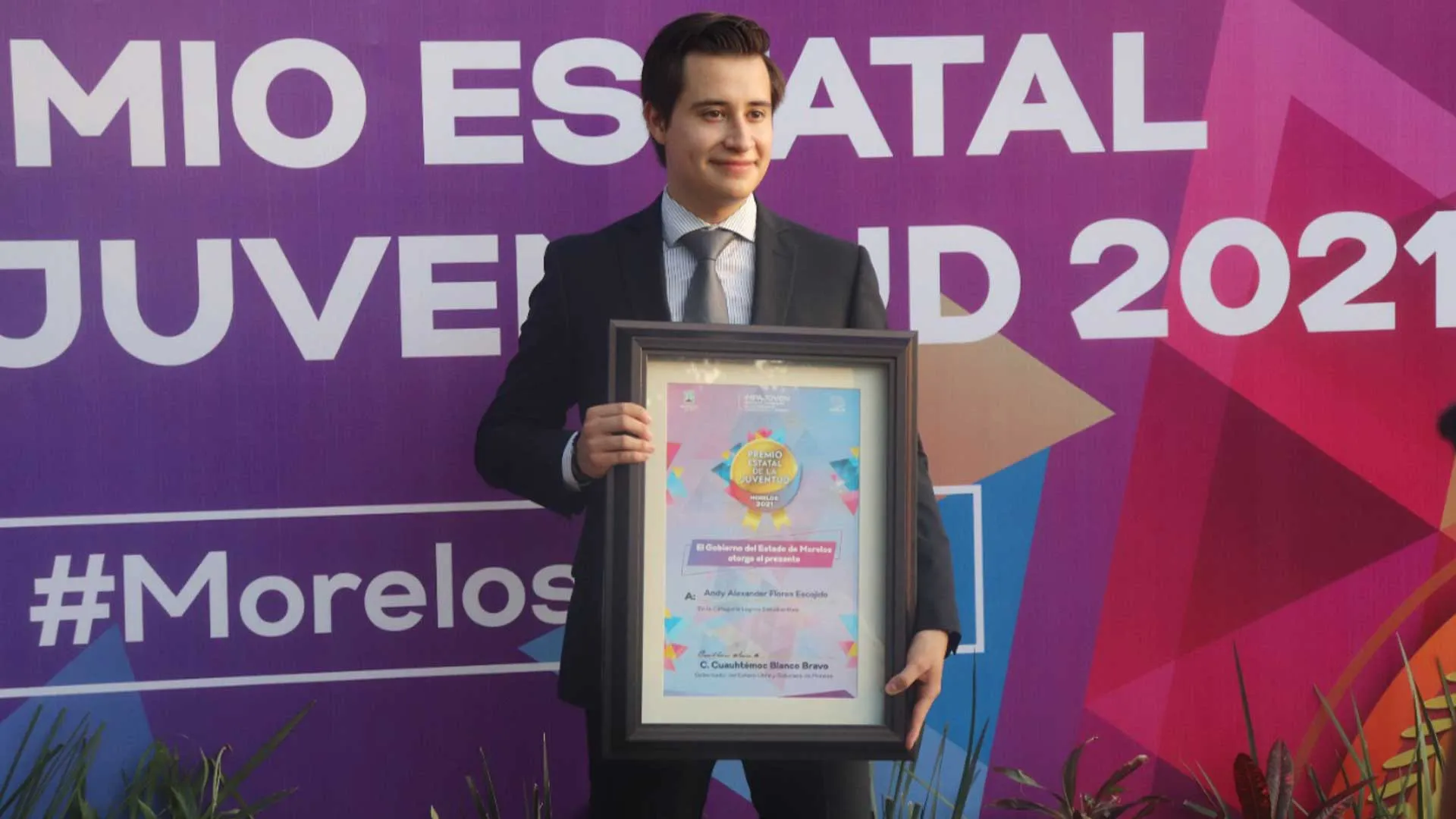 Estudiante Tec es ganador de premio estatal de la Juventud en Morelos