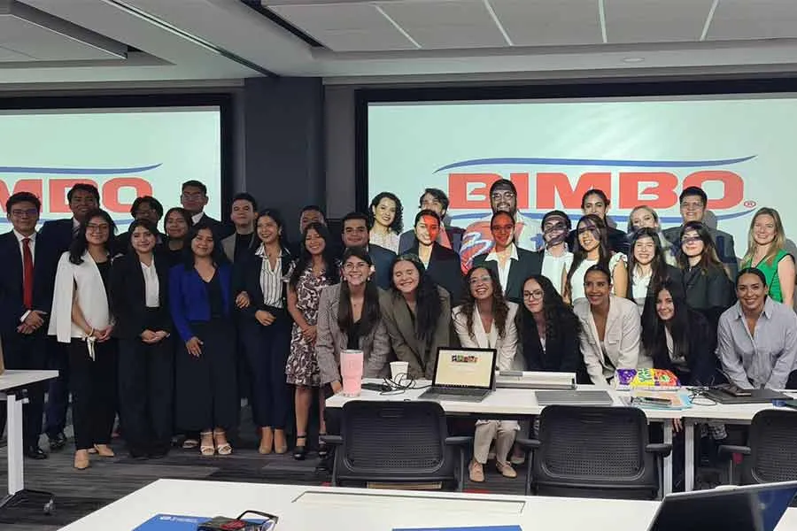 Estudiantes del Tec trabajan en estrategias de expansi&oacute;n comercial para Barcel