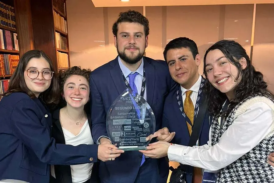 Estudiantes de derecho destacan en el Moot M&eacute;xico 2024