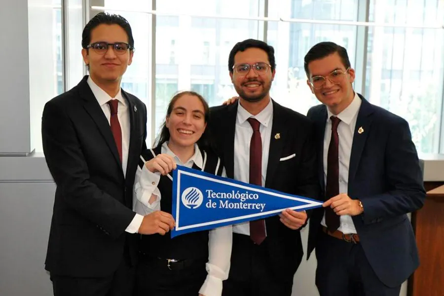 Estudiantes del Tec campus Estado de M&eacute;xico que participaron en la Competencia de Casos de Cadena de Suministro.