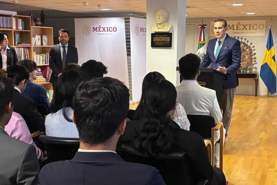 Estudiantes Tec realizan servicio social en Embajada de M&eacute;xico