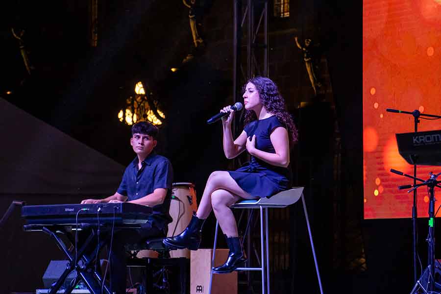 estudiantes-tec-queretaro-destacan-literatura-arte-festival-vibrart-cancion