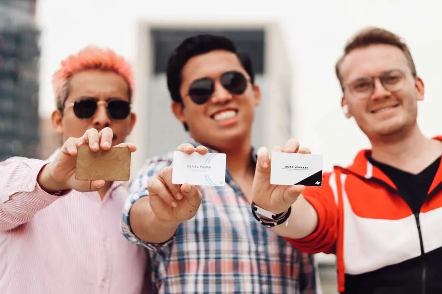 Estudiante y egresado del Tec crean empresa para que usuarios puedan crear perfiles digitales y compartan su informaci&oacute;n personal y profesional.