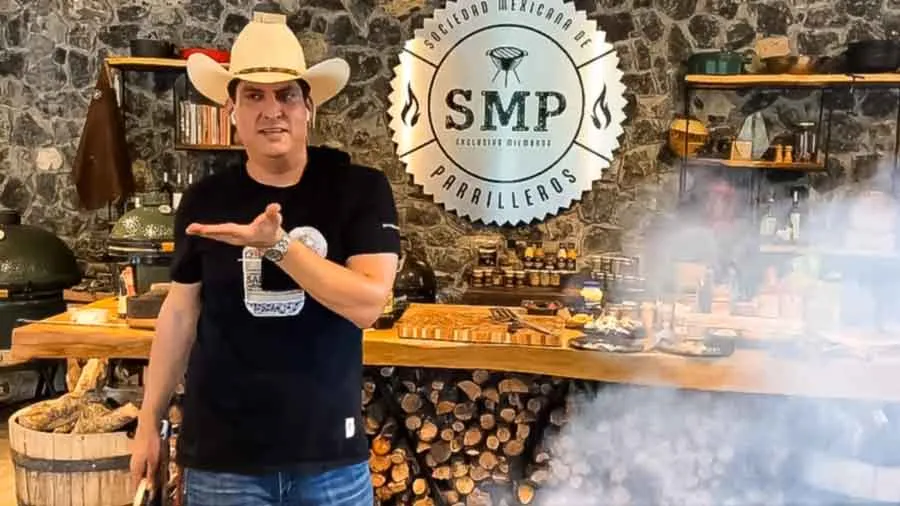 Alejandro inici&oacute; la SMP en 2013 
