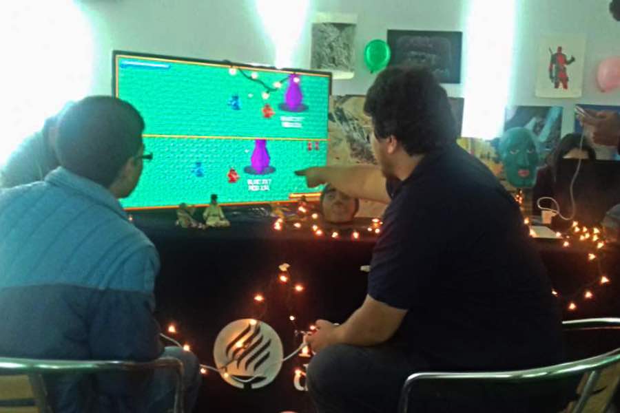 Durante su carrera Amir fue muy participativo y colaborativo con sus compañeros.