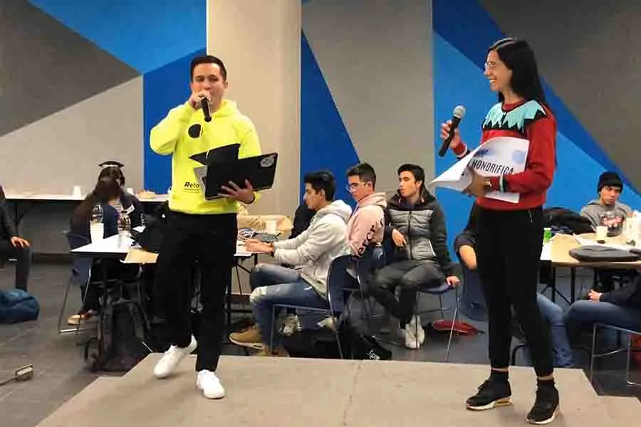 V&iacute;ctor Calzadillas y Cyndi de la Torre colaboradores del Parque Tecnol&oacute;gico Ori&oacute;n