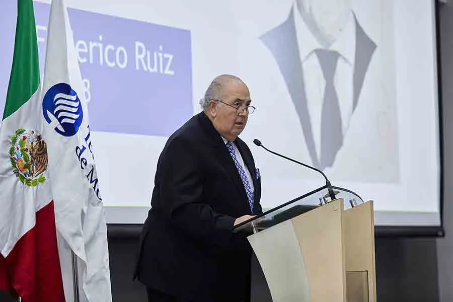 Federico Ru&iacute;z Rubio fue reconocido con el Premio M&eacute;rito EXATEC 2021 del Tecnol&oacute;gico de Monterrey.