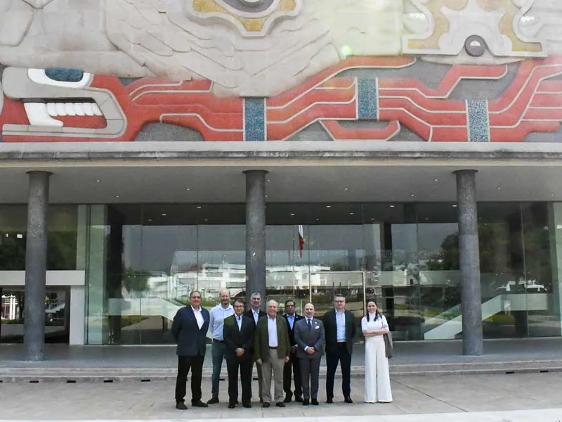 La comitiva del Instituto Oftalmol&oacute;gico Fern&aacute;ndez-Vega y la Universidad de Oviedo, tambi&eacute;n visitaron Campus Monterrey del Tec.