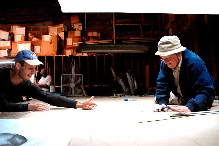 Fernando y Gabriel Monta&ntilde;a trabajan en el dise&ntilde;o del vitral los 4 elementos para el Tec de Monterrey campus Laguna