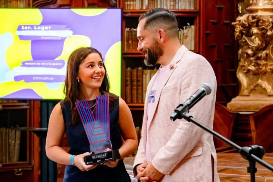 Mon&oacute;logo ganador de creaci&oacute;n literaria en el festival de arte del Tec
