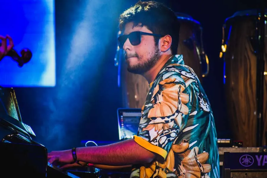 El joven participó en el Festival de la Canción y en el Festival de Cine 