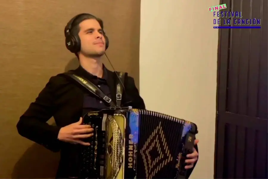 La final del Festival de la Canci&oacute;n del Tec tuvo participantes de diferentes g&eacute;neros.