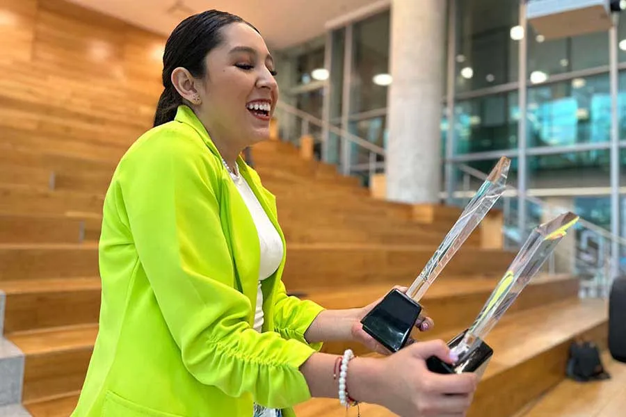 Con sus obras literarias, Michelle fue premiada en dos categor&iacute;as.