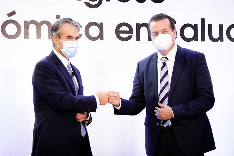 El Dr. Herrera (der.) fue director del Instituto Nacional de Medicina Gen&oacute;mica (INMEGEN) con el cual TecSalud pact&oacute; una alianza de colaboraci&oacute;n para el Proyecto oriGen.