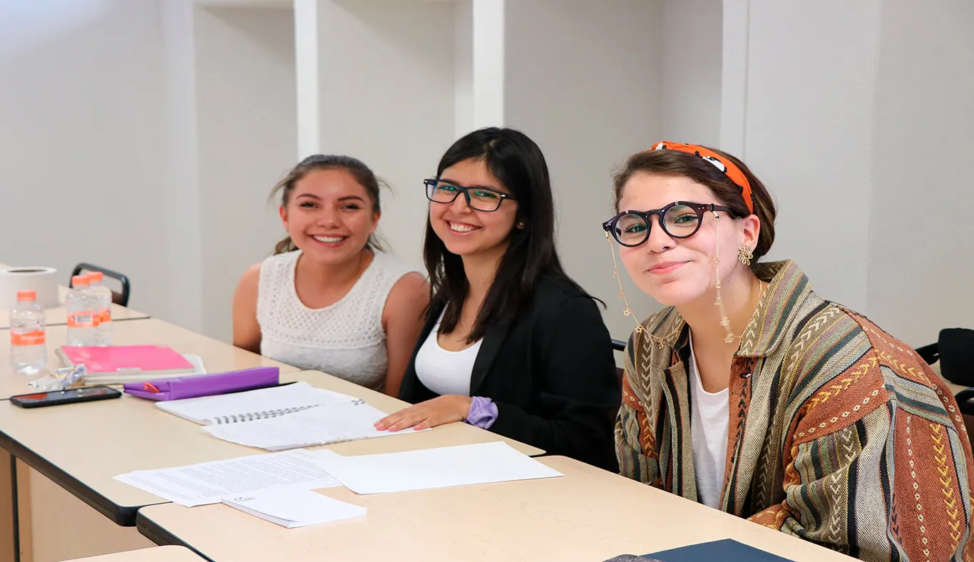 Mar&iacute;a Jos&eacute;, Valeria y Diana (de izquierda a derecha). 