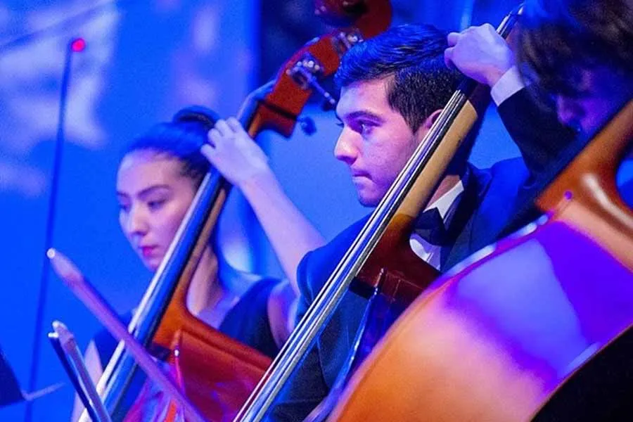 Guillermo Llanos, EXATEC de la Orquesta Sinf&oacute;nica del Tec