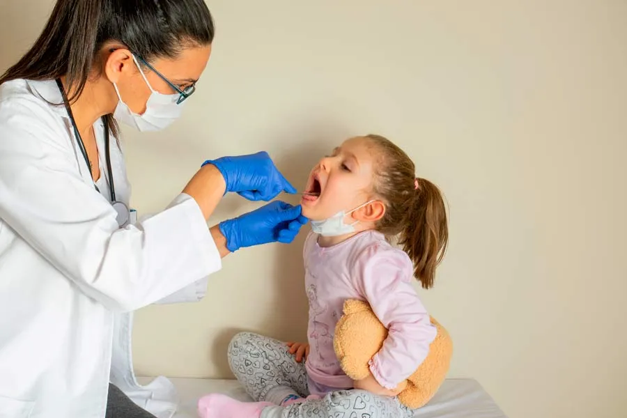 La comunidad médica está realizando estudios para determinar las causas de este tipo de hepatitis.