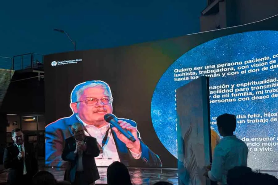 Homenaje al doctor Antonio R&iacute;os en el 15 aniversario del Parque Ori&oacute;n