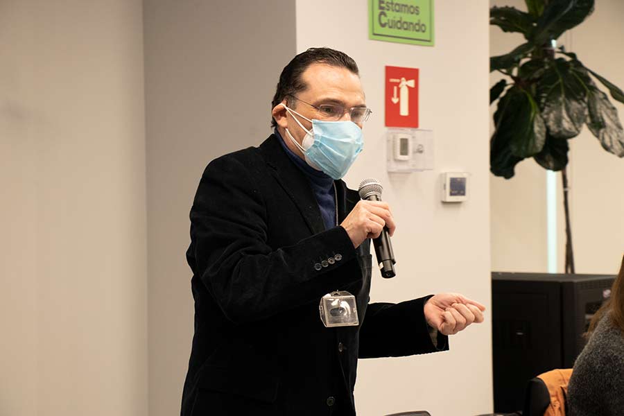 Hugo Fuentes, director del Departamento de Economía en la Región CDMX