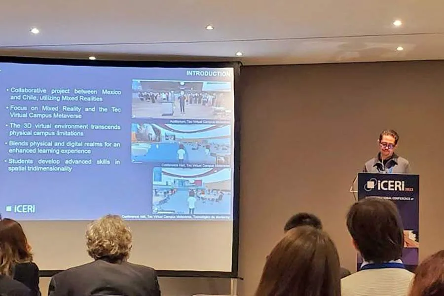 El profesor del Tec present&oacute; un paper con hallazgos del programa en un foro internacional en Sevilla, Espa&ntilde;a.