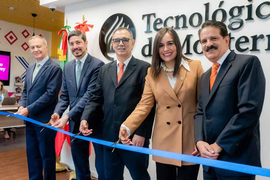 Inauguraci&oacute;n de nuevos espacios en sede del Tec en Per&uacute;.