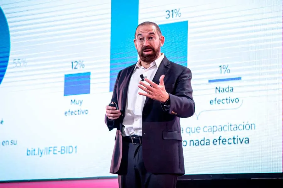 El instituto tiene como pilares la investigaci&oacute;n, la innovaci&oacute;n y el emprendimiento en la educaci&oacute;n.