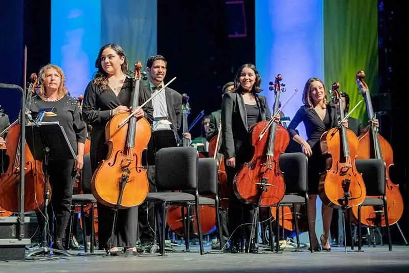 Andrea Navarro se convirti&oacute; en una de las l&iacute;deres de la Orquesta Sinf&oacute;nica del Tec.