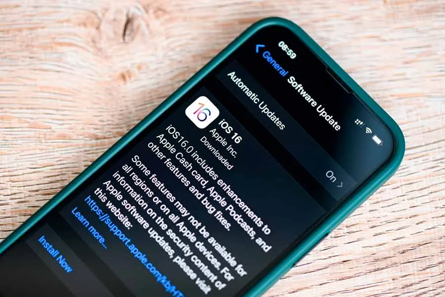El iOS 16 se lanz&oacute; el 12 de septiembre.