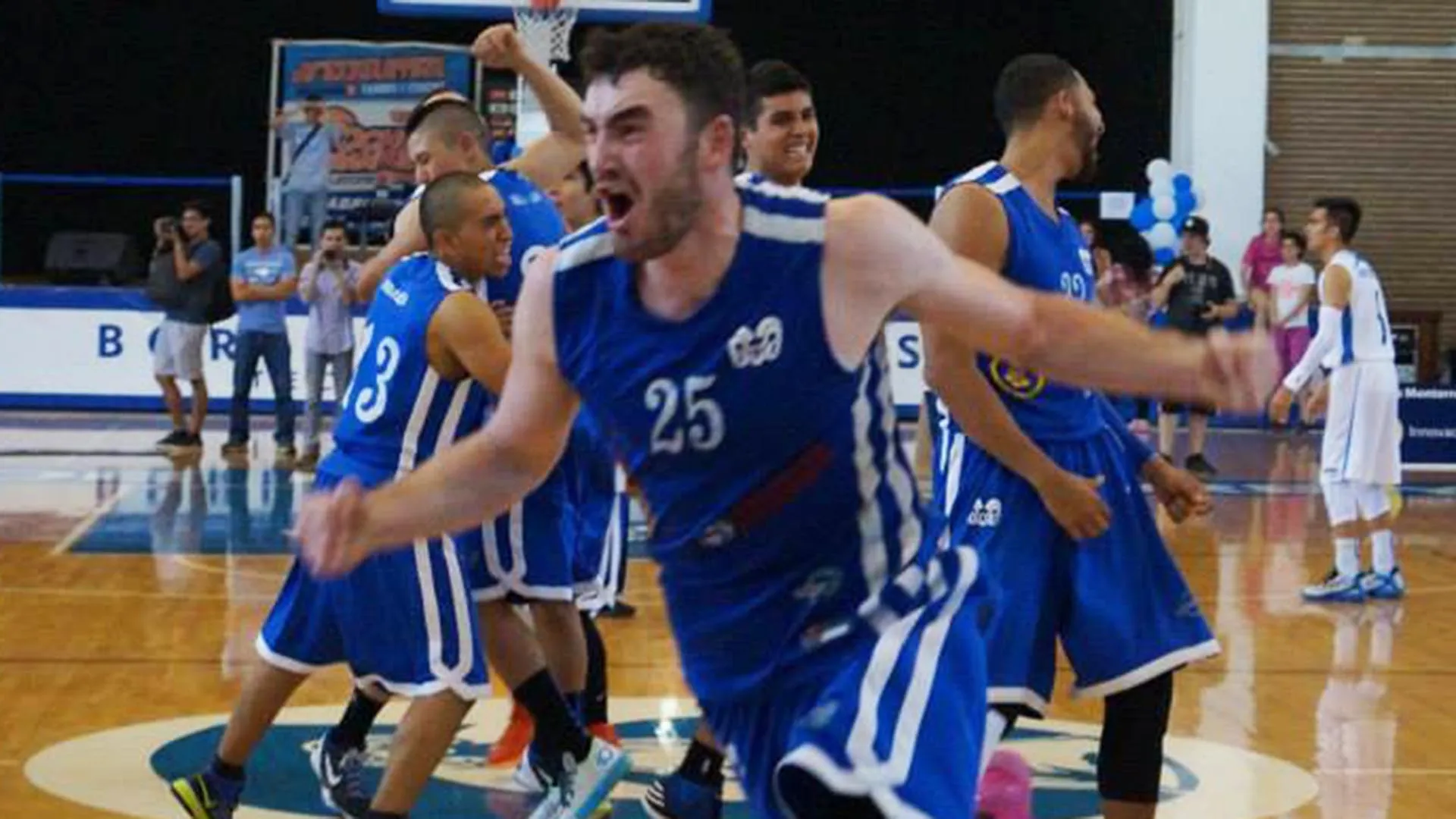 Israel Guti&eacute;rrez, campe&oacute;n con Borregos Hidalgo