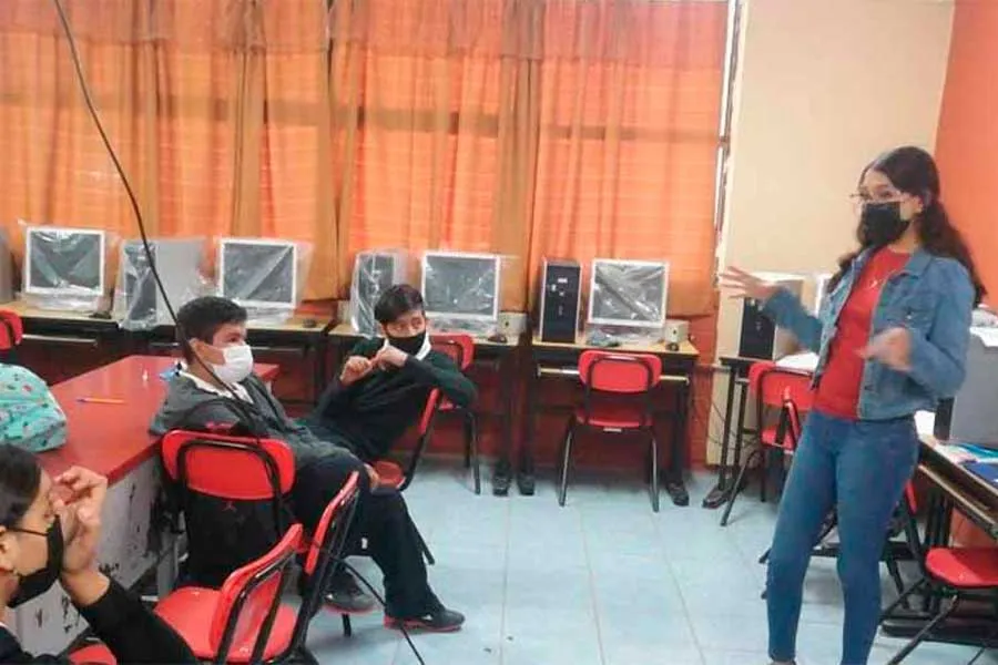 Jóvenes Stem, proyecto de Carmen Sofía que le permitió ganar beca Líderes del mañana